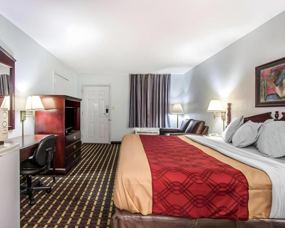 Econo Lodge Inn & Suites I-20, Exit 73 Tuscaloosa Zewnętrze zdjęcie