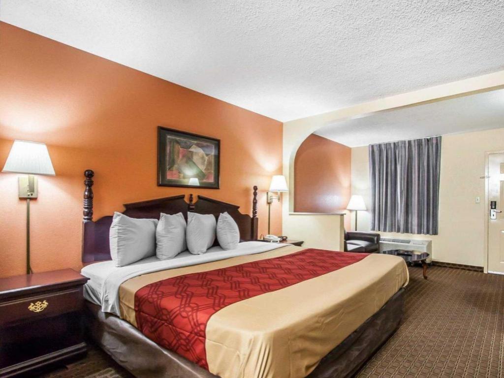 Econo Lodge Inn & Suites I-20, Exit 73 Tuscaloosa Zewnętrze zdjęcie