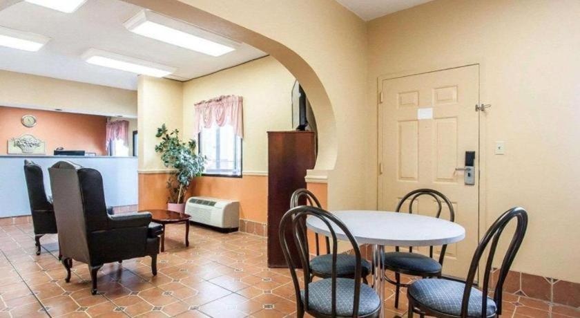 Econo Lodge Inn & Suites I-20, Exit 73 Tuscaloosa Zewnętrze zdjęcie