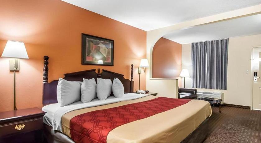 Econo Lodge Inn & Suites I-20, Exit 73 Tuscaloosa Zewnętrze zdjęcie