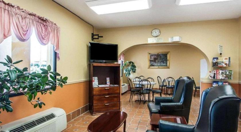 Econo Lodge Inn & Suites I-20, Exit 73 Tuscaloosa Zewnętrze zdjęcie